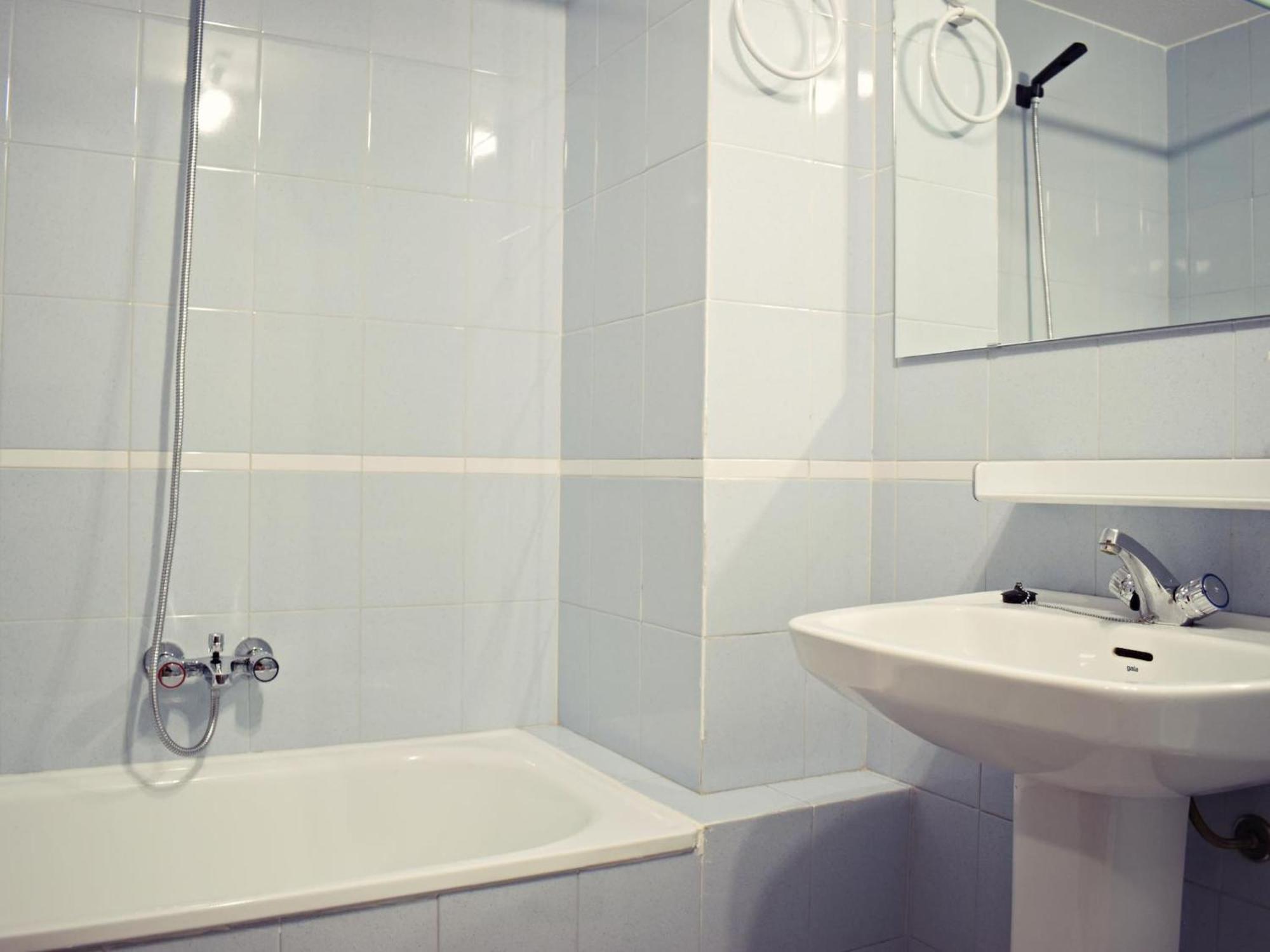 Amplio Y Luminoso Apartamento Cerca Del Centro Y La Playa Con Piscina Y Parking Privado Málaga Exteriör bild
