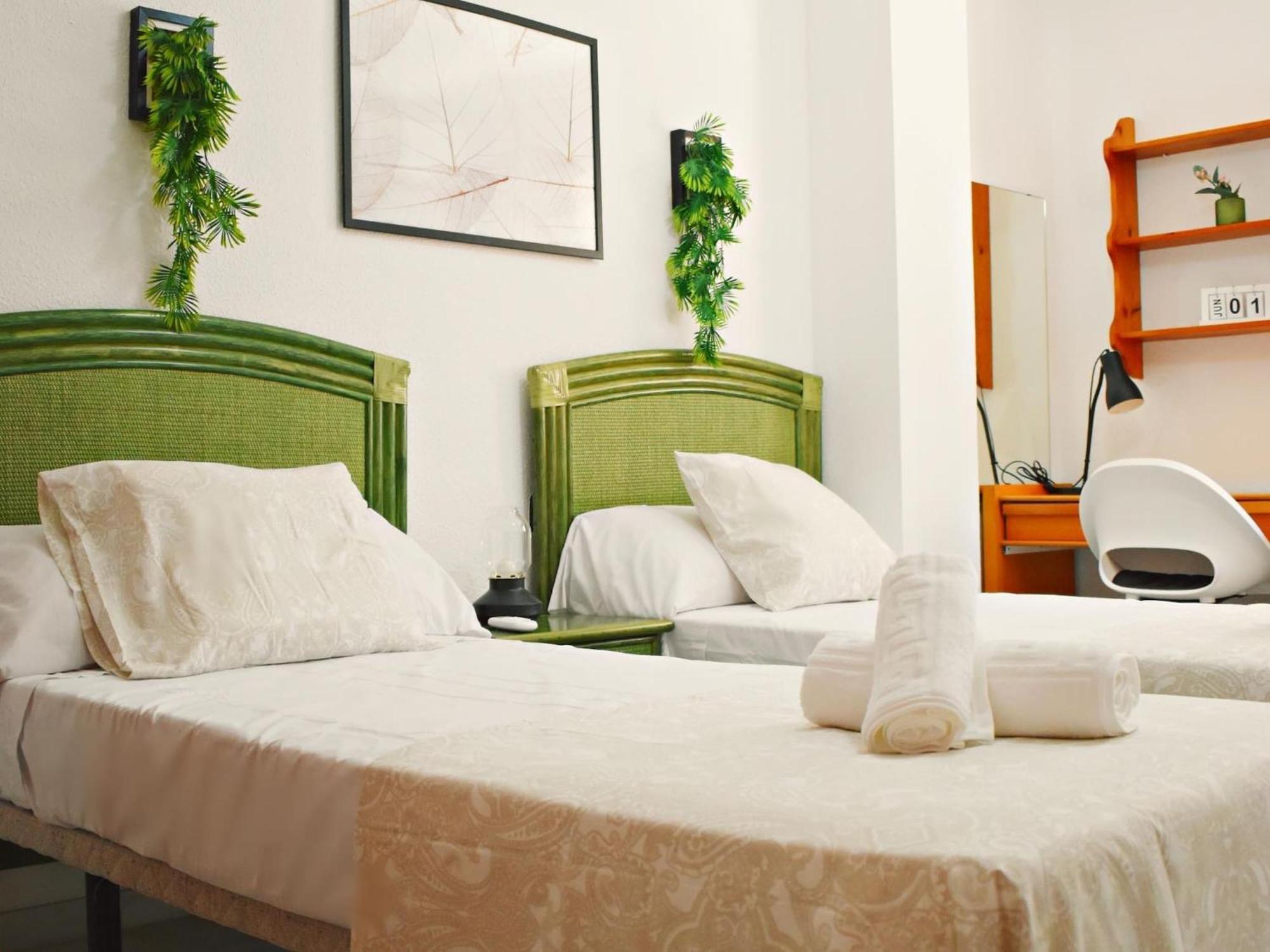 Amplio Y Luminoso Apartamento Cerca Del Centro Y La Playa Con Piscina Y Parking Privado Málaga Exteriör bild